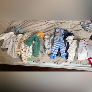 Lot of 16 pieces of baby clothing - range of sizes lots NWT